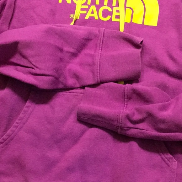 North Face hoodie EUC size Small - Picture 3 of 3